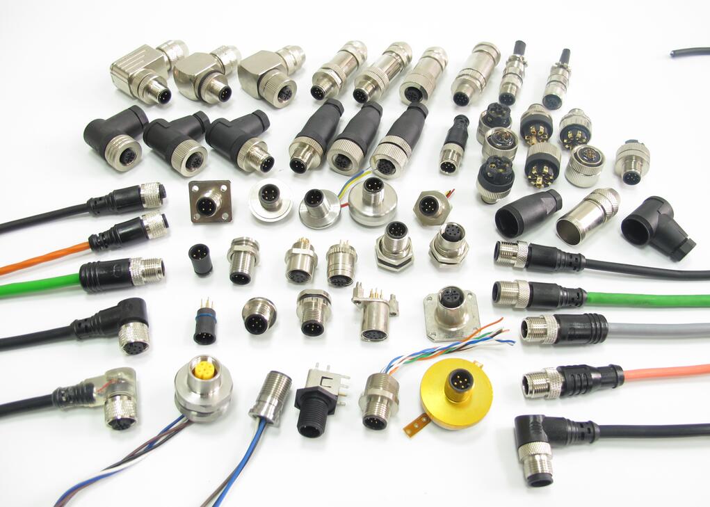 Stecker-Stecker-Verbindungsform gemeinsam